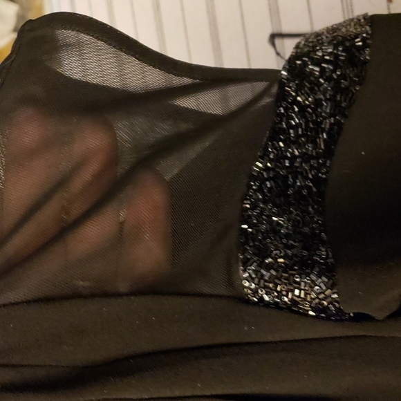 Halson Heritage Embellished Neck Gown in Black Size 0 - Picture 6 of 10